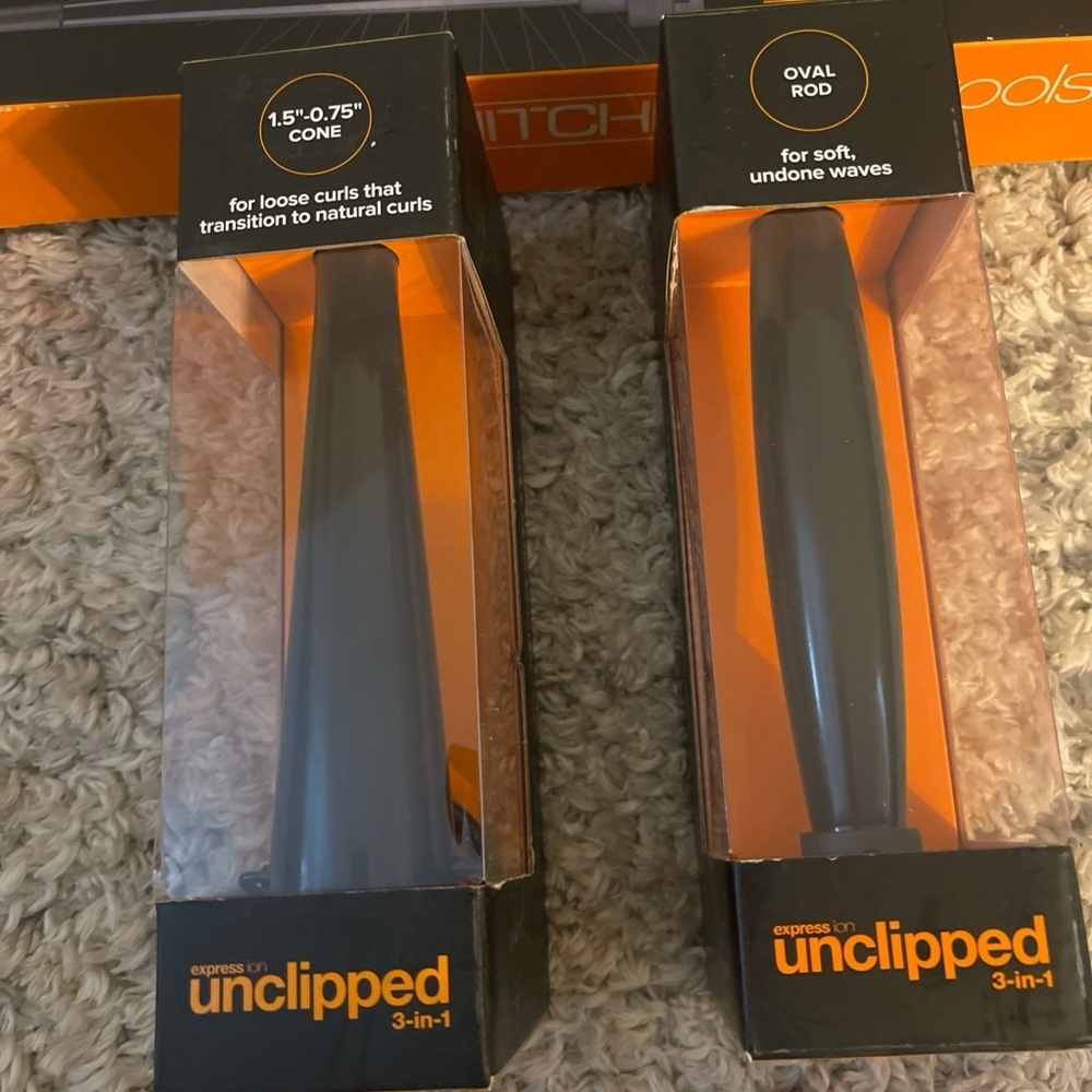 Paul Mitchell Unclipped Curling Set - with 2 bonus attachments - Picture 2 of 8